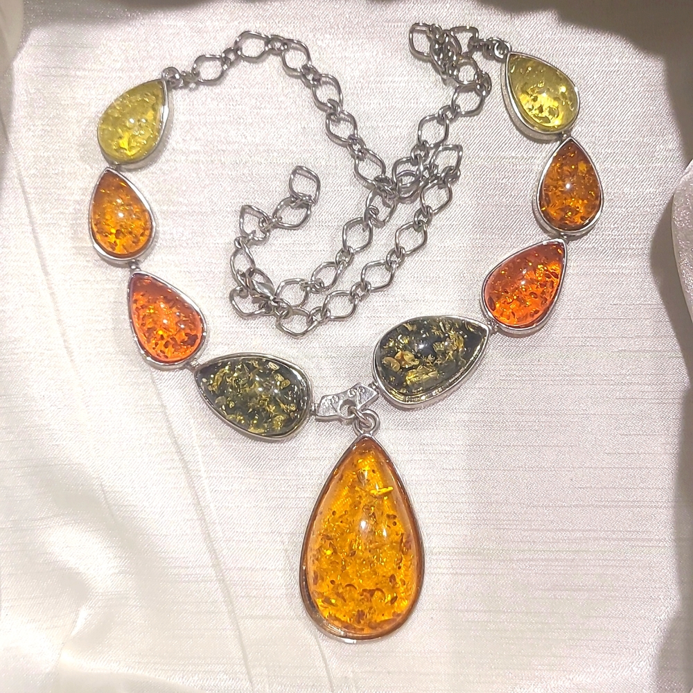 Tear Drop Shaped Fall Color Necklace